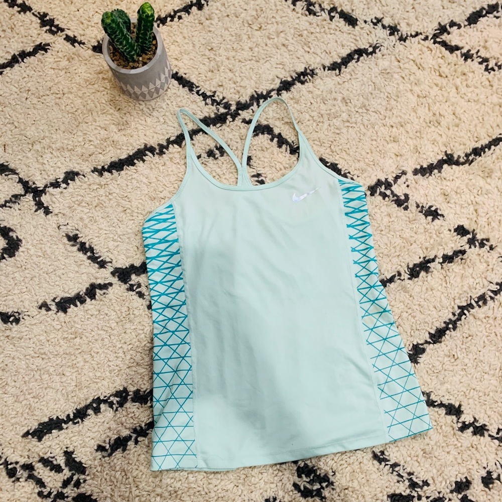 nike athletic tank top
